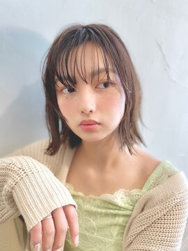 コハクビューティ(COHAKU beauty) 『シースルーバンクと外ハネボブ』【イメチェン】