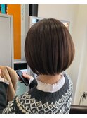 パールグレージュ×ボブショート