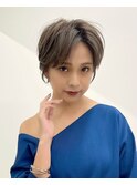 くびれ 抜け感 ハイライト カラー ショート