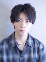 コンフィデンス 新宿3rd(confidence)&nbsp;メンズセンターパートツイストスパイラルパーマ緩めツーブロ