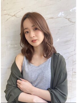 オーロ 緑地公園店(ORO) セミウェットウェーブで小顔見せ