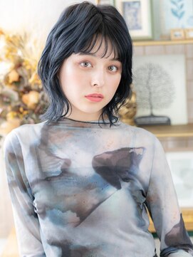 カバーヘア ブリス 上尾西口店(COVER HAIR bliss) ブルーグレージュくびれ小顔ミディアムウルフh3上尾20代30代40代