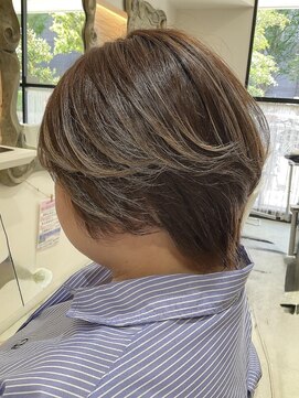 くびれショート