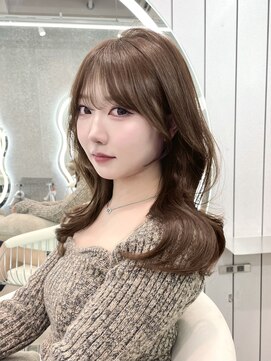 グロー オオミヤ アネックス 大宮(GLROW OMIYA ANNEX) レイヤーカット 顔周りカット 前髪カット