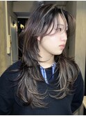 外国人風バタフライレイヤーカット/ハイライトカラー/グレージュ