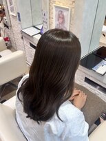 ヴィサージュプラス(VISAGE plus) レイヤーカット×オリーブカラー