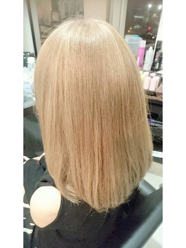 ネクサス 心斎橋(Nexus) イルミナクリーミーベージュ