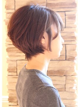 レウナ 外苑前(Reuna) 大人女子・前下がりボブ