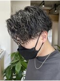 センターパートツイストスパイラルパーマメンズマッシュパーマ