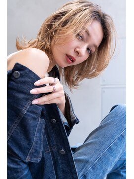 メーヴェ(Mowen) mowen 南堀江　ボブウルフ×ベージュ×外国人風