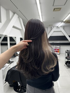 アライブ キチジョウジ(ALIVE Kichijoji) ワンポイントでお洒落なインナーカラー!