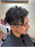 ソフトツイストスパイラルツーブロックマッシュ