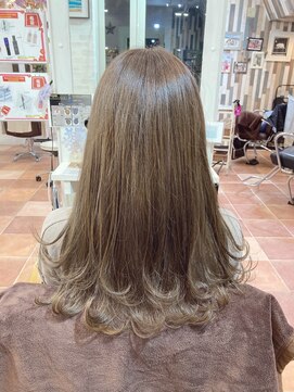 リゴレット 春日部東口店(RIGOLETTO) ワンカールロングレイヤー