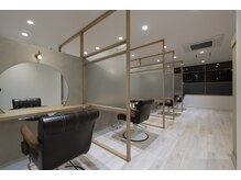 プレイアンドコー 日立店(pLAy&co)の雰囲気（ひとつひとつの席に仕切りがある、半個室空間♪）