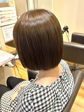 フェリエットバイビークール(feliette by Be-COOL) 切りっぱなしボブ×オリーブカラー