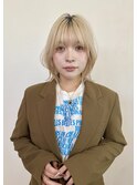 ショートボブ切りっぱなしボブタッセルボブミルクティーベージュ