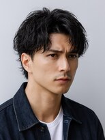 ハレ メンズサロン たまプラーザ(Hale)&nbsp;Haleメンズ刈り上げセンターパートニュアンスパーマたまプラーザ