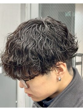 オーバル ジングウマエ(OVARL jingumae) 波巻きパーマシャドウパーマフェザーパーマ
