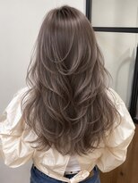 ローレル(Laurel)&nbsp;上品なバタフライレイヤー×グレージュ