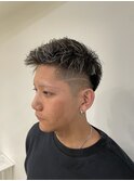 刈り上げセンターパート/波巻きツイストスパイラル/伊勢崎