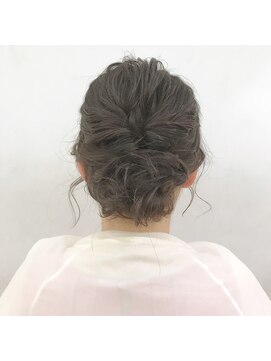 アローズ ステラプレイス店(HELLO'S) ゆるふわシニヨン