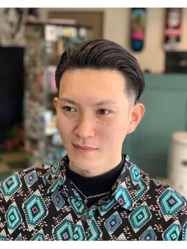 ナインティーファイブヘアー(95 HAIR NINETY FIVE HAIR) 2ブロック　フェードスタイル