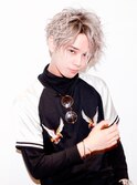 ホワイトアッシュ+センターパートスパイラル
