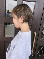 レジスタヘアーワークス (REGISTA hair works)&nbsp;たっぷりハイライト×ショート