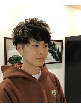 ネクサスアンドコー 錦糸町店(NEXUS&Co.) マッシュ　ハイライト　[亀戸][錦糸町]<理容室>[Men's]