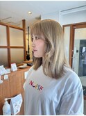 ハイトーンミルクティーベージュ