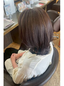 ヴァンカウンシル 清須店(VANCOUNCIL) 白髪染めでも垢抜ける。“透けハイライト”で軽やか上品ボブ