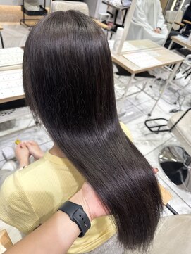 ゼスト フィーノ(ZEST fino) 【ナツミ】ワンカラーで作るシルバーブラウン