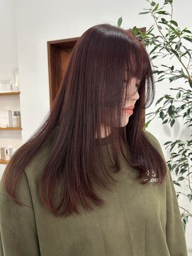 オーリーエトワ 御器所(oorry.etwa) ツヤ髪顔まわりレイヤーワインレッド　20代