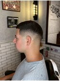 【BarBerBROS】スキンフェードカット　クロップバズ