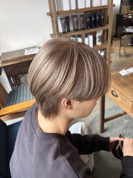 エフブンノイチヘアースペース(1/f HAIR SPACE) ミルクティーベージュ
