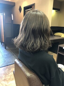 ナトゥーラ 岐阜(Natura) アッシュグレージュ