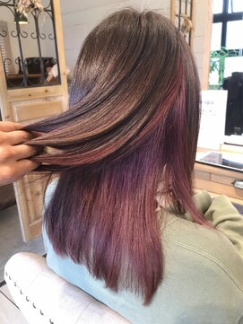 アングリッド(un gird) 岩手 北上 インナーカラー イヤリングカラー