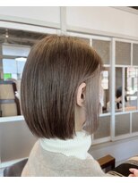 クリーム(CREAM) 切りっぱなしボブ　インナーカラー　ミルクティー