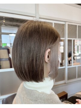 クリーム(CREAM) 切りっぱなしボブ　インナーカラー　ミルクティー