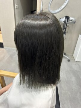 ヨロ(YoLo.) ストレートパーマ