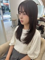 ネモネ バイ ミリー 梅田茶屋町(nemone by milly) ワンカールでつくるレイヤーカット【梅田】