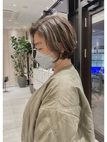 ステアケース 武蔵小杉店(stair:case)&nbsp;癖をおさめるオーダーメイドカット 白髪ぼかしハイライト