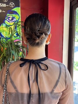 オアズヘアービィグラッド(ORe'S HAIR BE GLaD) お呼ばれヘアアレンジ