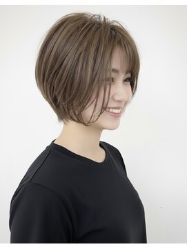 レウナ 外苑前(Reuna) 20代30代40代大人可愛いショートボブ　大人ショート