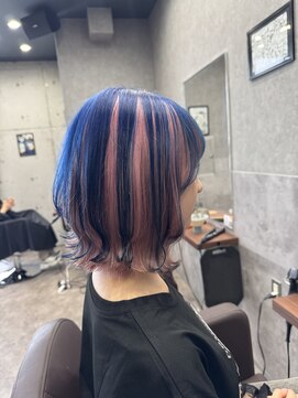 ロカフェローズ 横浜 桜木町(LOCA FELLOWS) ブルー×ピンクアンブレラカラー