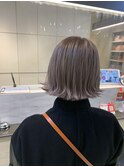 ホワイティラベンダーコンパクトショートボブ