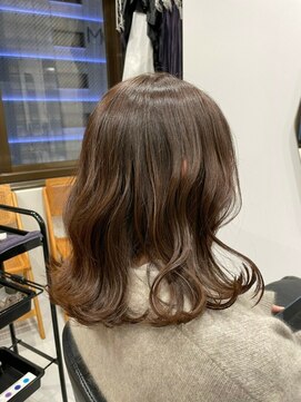 アフロディーテギンザ 日本橋人形町店(APHRODITE GINZA) 外ハネボブ/セクションカラー/ペールベージュ/人形町