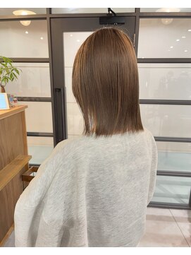 ニール(Neale.) くすみべーじゅ