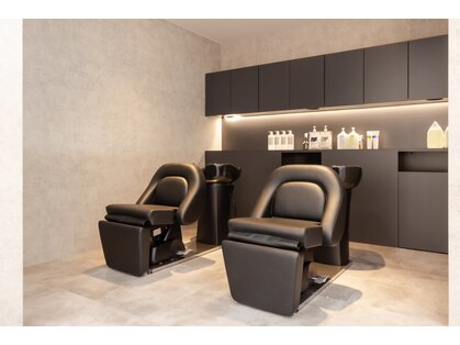 アグ ヘアー イット 九大学研都市店(Agu hair itt)の写真