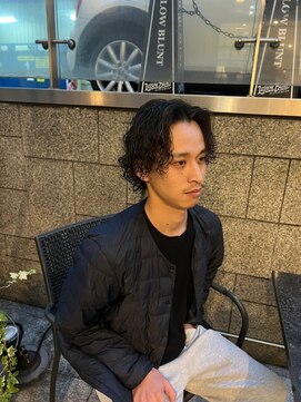 バーバーブロス 長堀店(BARBER BROS) センター分け スパイラルパーマ